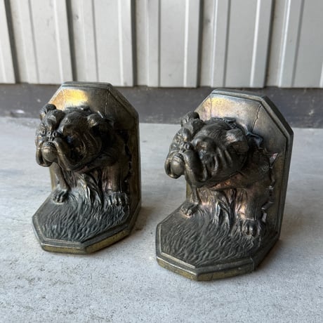 Bulldog Bookend