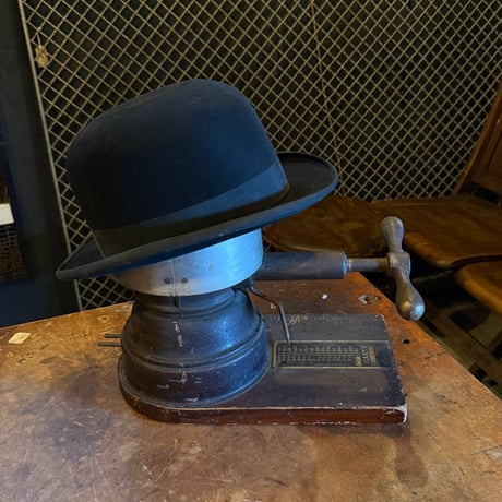 Hat Stretcher