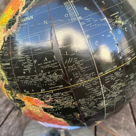 Black Ocean Globe w/Lamp