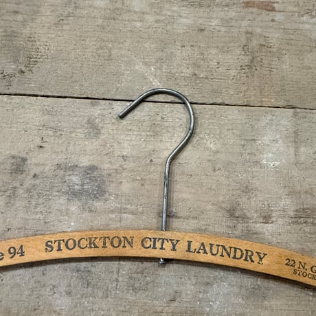 Wooden Hanger (3本セット) A