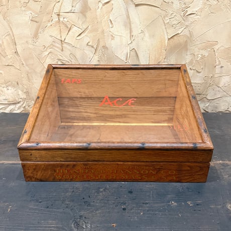 Glass Display Case | SUGAR DUMPLING