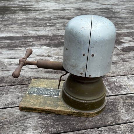 Hat Stretcher