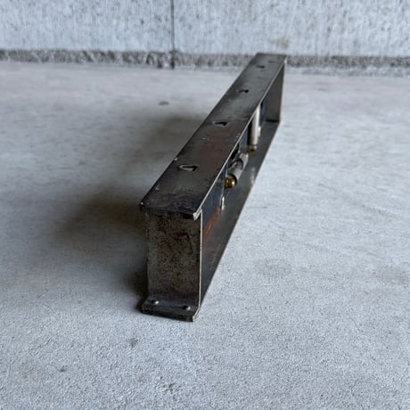 Japanned Leveler