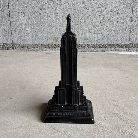1250ft Empire State Building (B)