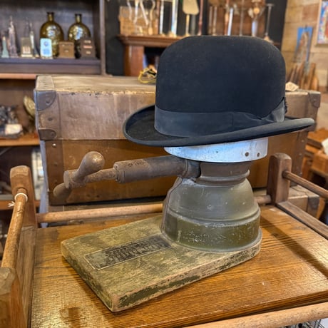 Hat Stretcher
