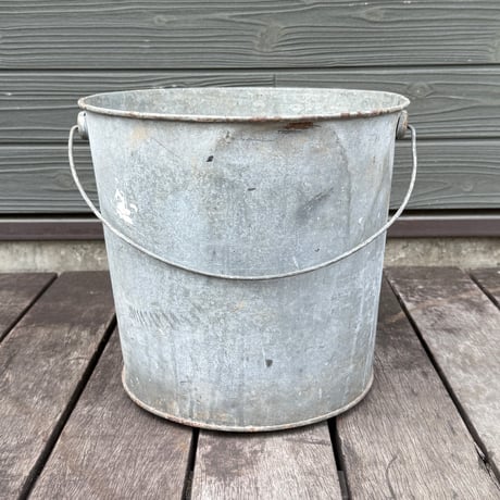 Feed Bucket