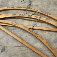 Wooden Hanger (3本セット) B