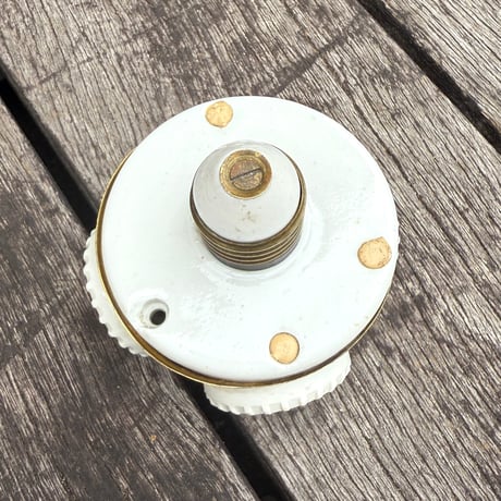 Benjamin Socket 4灯