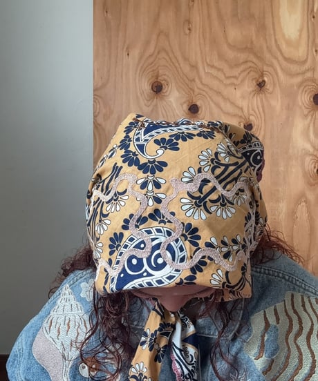 TAYO_scarf