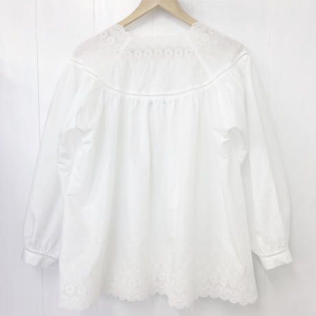 point de Japon / Square Neck Gathered Top / Off White