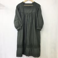 point de Japon / Square Neck Gathered Dress / Khaki Green
