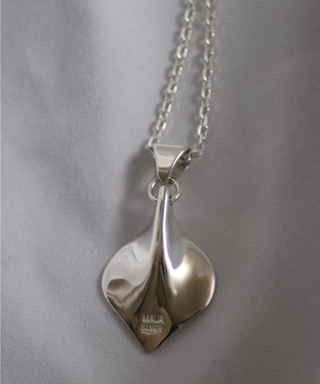 Calla lily necklace(MA-N-61)