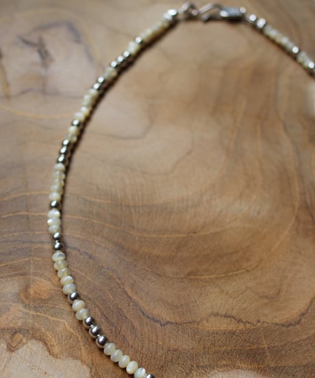 Flower×Mother of pearl short necklace(MA-N-48)
