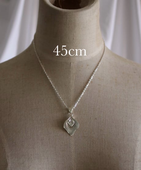 Calla lily necklace(MA-N-61)