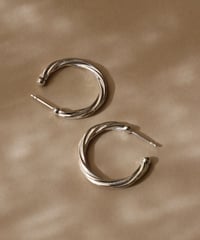 twist hoop pierce (MA-P-01)