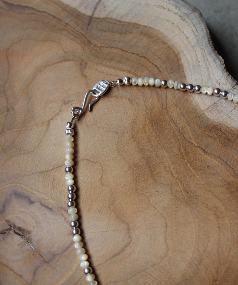 Mother of pearl short necklace(MA-N-49) | MAUA