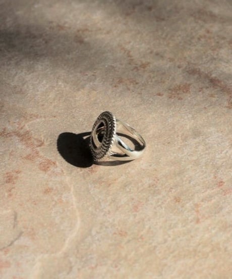 Daisy ring (MA-R-06)