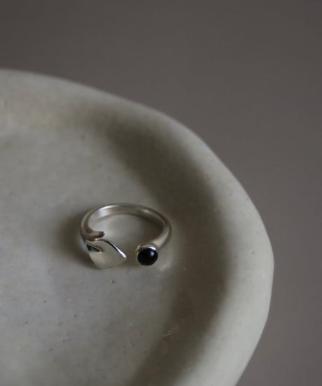 Lace leaf ring(MA-R-19)Black