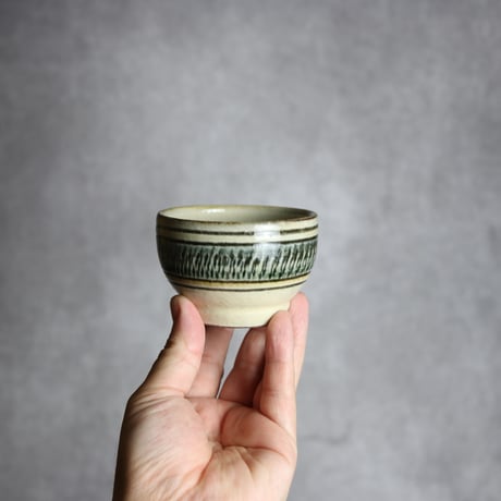 湯呑1 呉須釉 飛鉋 やちむん 陶器 百草陶房 : 7032040