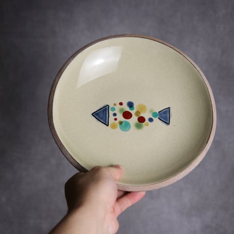 赤絵ちゃんぷるー皿 大 魚 やちむん 陶器 一翠窯:7021011
