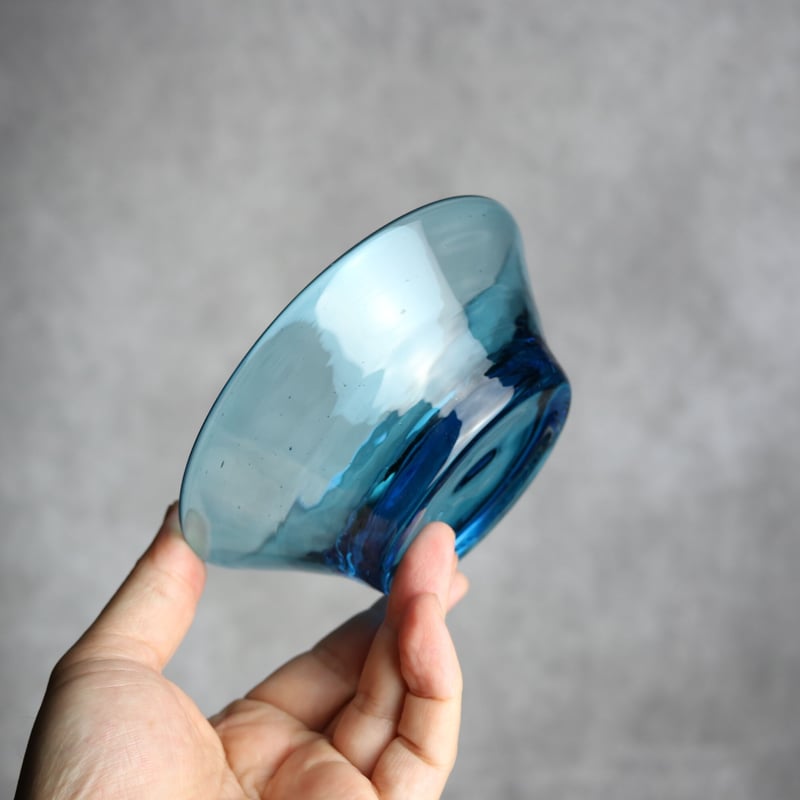 カットガラス 青色 ボウル 大丸　元箱付き カットガラス 青色 ボウル 大丸 元箱付き