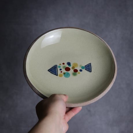 赤絵ちゃんぷるー皿 大 魚 やちむん 陶器 一翠窯:7021011