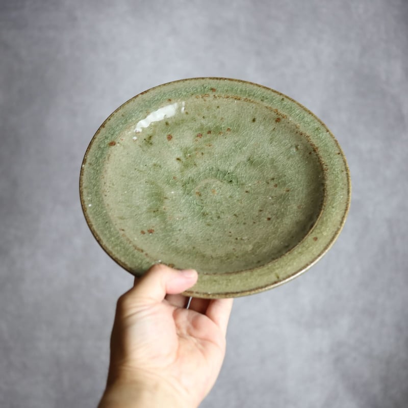 7寸皿S1 灰釉 やちむん 陶器 仁陶器工房:7023006 | MADE IN OKINAW