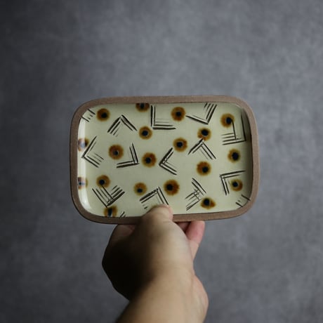長角皿 小 サンディー 飴に呉須の点 やちむん 陶器 一翠窯:7021001