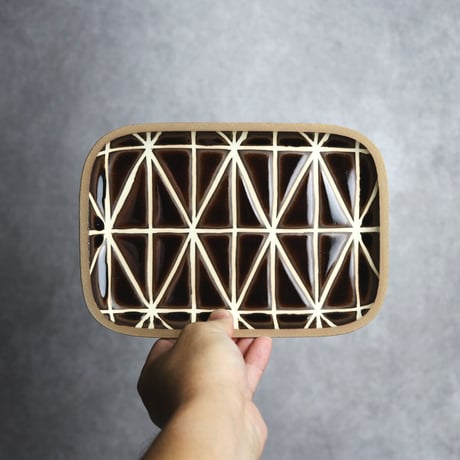 長角皿 中 シャングリラ アメ 茶色 やちむん 陶器 一翠窯:7021002