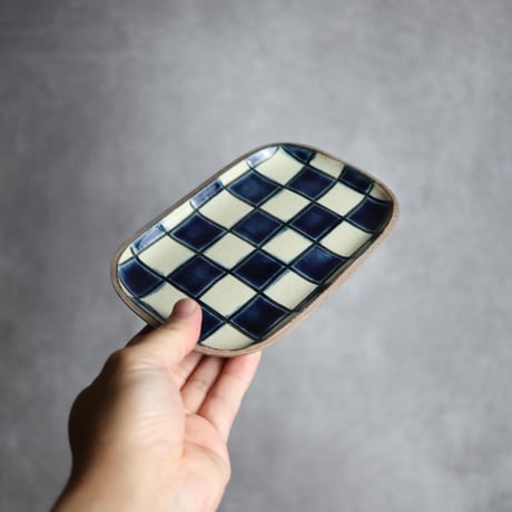 長角皿 小 格子 呉須 白 やちむん 陶器 一翠窯:7021001