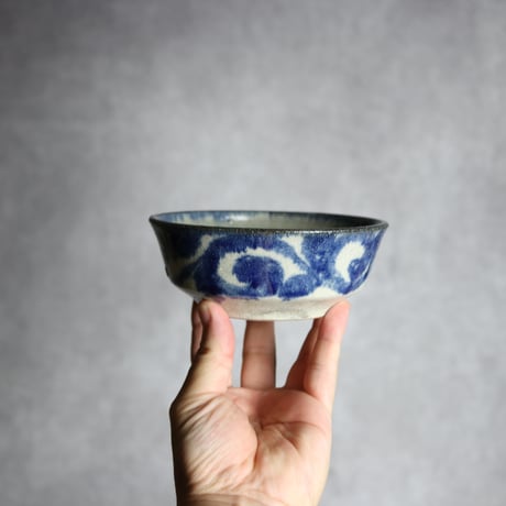 4寸安南鉢1 呉須釉 唐草 やちむん 陶器 榮一工房:7013155