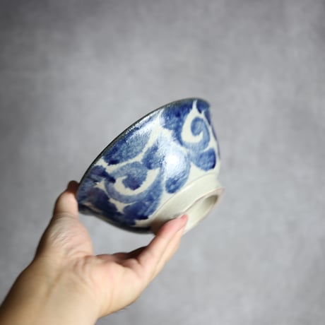 5寸マカイ2 呉須釉 菊花唐草 やちむん 陶器 榮一工房:7013039