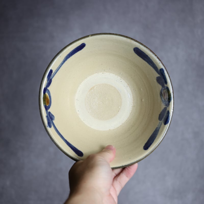 【美品】照屋窯 いっちん唐草 8.5寸マカイ（25.5㎝）／やちむん 民藝 6寸マカイ1 イッチン 菊花唐草 やちむん 陶器 北窯 宮城正享工房