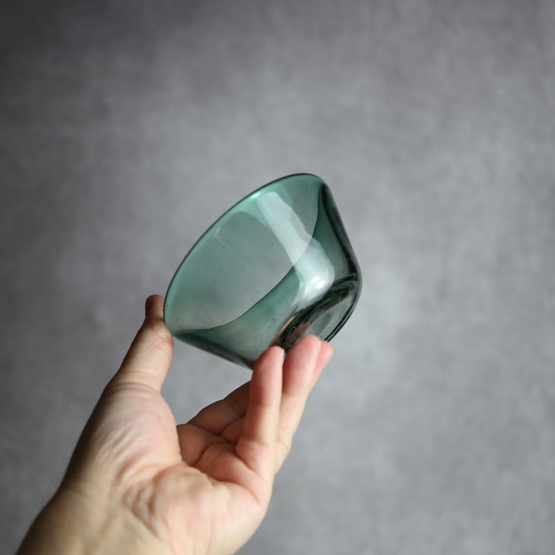 ノーマルボウル 小 グリーン 琉球ガラス 工房清天:7102035 | MADE IN