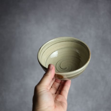 4寸鉢S2 飴釉 点打 刷毛目 やちむん 陶器 北窯 松田米司工房:7003034