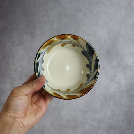 4寸鉢 デイゴ唐草 やちむん 陶器 陶眞窯:7001315