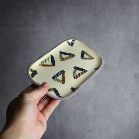 長角皿 小 櫛目三角 やちむん 陶器 一翠窯:7021001