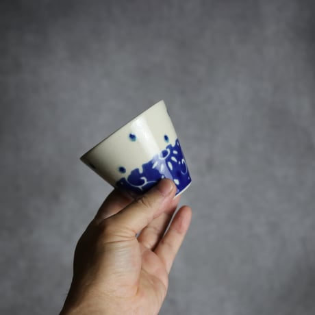 湯呑 呉須釉 唐草 やちむん 陶器 高江洲陶磁器:7205036