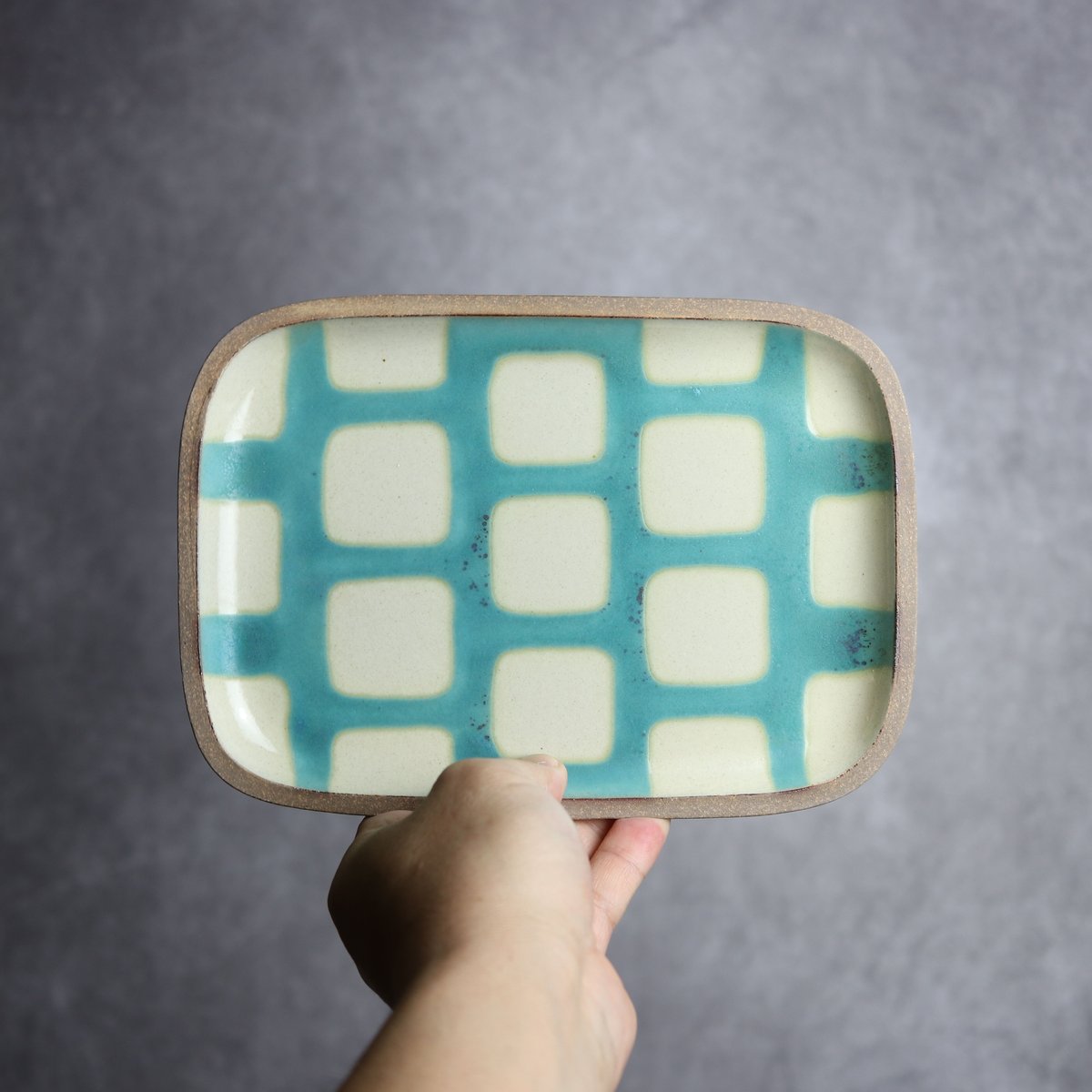 長角皿中 ソーダ やちむん 陶器 一翠窯:7021002 | MADE IN OKINAWA｜