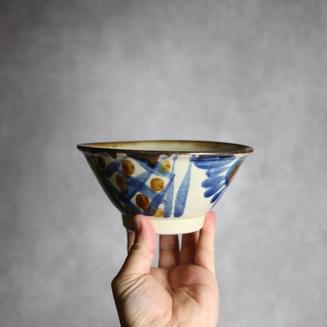 5寸マカイ1S 飴 呉須釉 菊唐草 格子点打 やちむん 陶器 いずみ窯 島袋工房:7028042