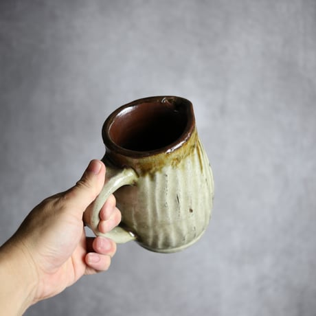 ピッチャー1 飴釉 縞 やちむん 陶器 北窯 宮城正享工房 ※重い:7005065