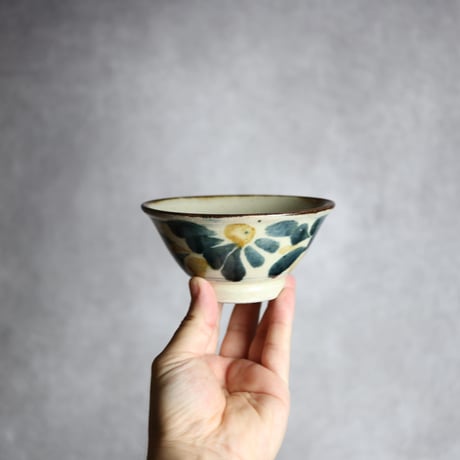 4寸マカイ1S 飴 呉須釉 菊花唐草 やちむん 陶器 いずみ窯 島袋工房:7028038
