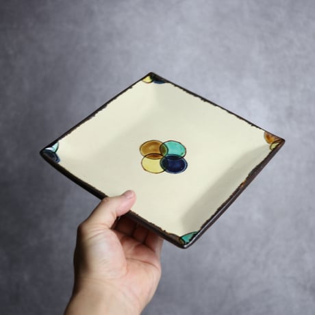 正方皿 大 赤絵 四つ輪 やちむん 陶器 一翠窯:7021023