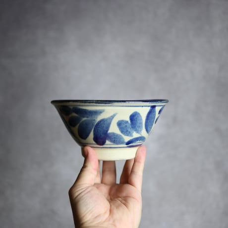 5寸マカイ1S 呉須釉 葉紋 やちむん 陶器 いずみ窯 島袋工房:7028042