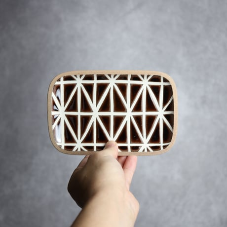 長角皿 小 シャングリラ アメ 茶色 やちむん 陶器 一翠窯:7021001