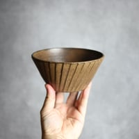 5寸ボウルS1 ダークブラウン 斜めプリーツ やちむん 陶器 cerca:7025012