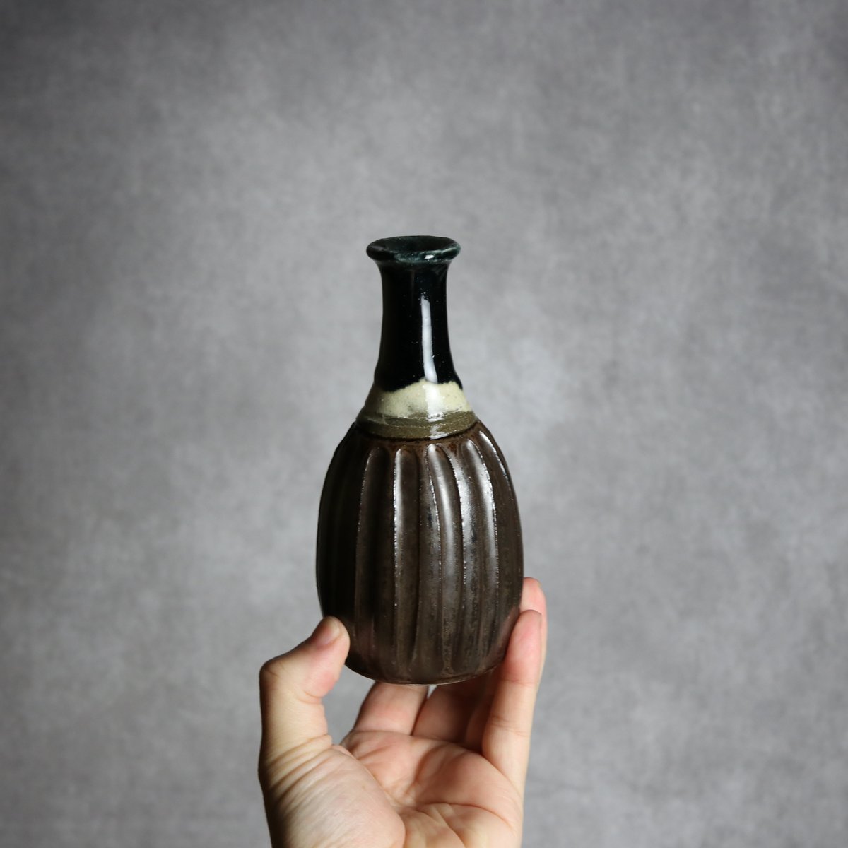 鶴瓶1 飴釉 シノギ やちむん 陶器 北窯 松田共司工房:7004055 | MADE