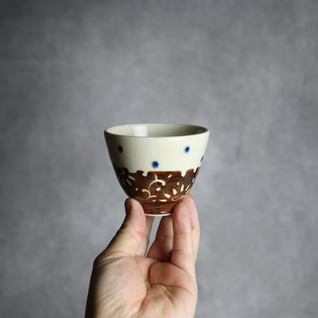 丸湯呑 飴釉 唐草 やちむん 陶器 高江洲陶磁器:7205036