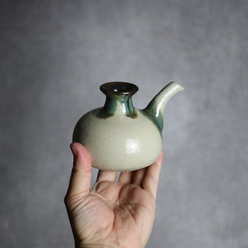 手作り陶器一品物 カラカラ1合1 緑釉 やちむん 陶器 榮一工房:7013091 | MADE IN OKINA