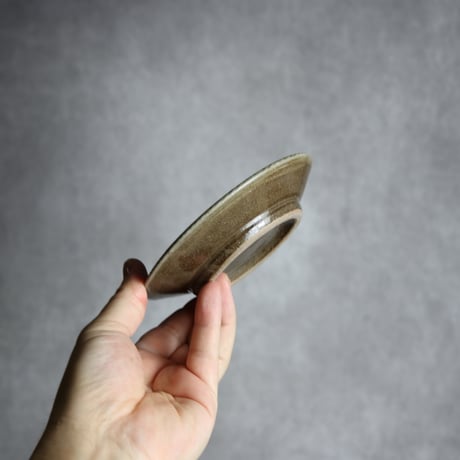 4寸皿 線彫唐草 やちむん 陶器 真南風工房:7011002